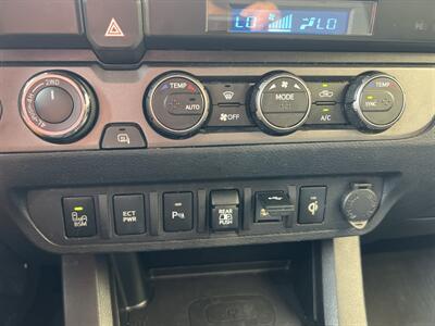 2021 Toyota Tacoma TRD Off-Road   - Photo 25 - Sacramento, CA 95825