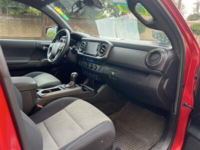 2021 Toyota Tacoma TRD Off-Road   - Photo 16 - Sacramento, CA 95825