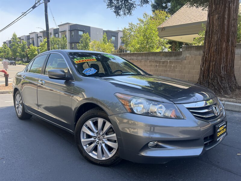 2011 Honda Accord EX-L V6 w/Navi   - Photo 1 - Sacramento, CA 95825