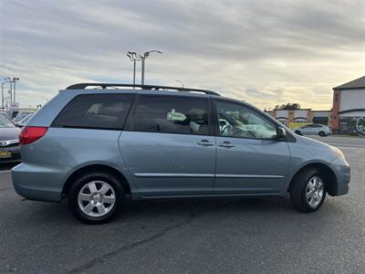2006 Toyota Sienna LE 8 Passenger   - Photo 10 - Sacramento, CA 95825