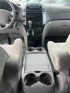2006 Toyota Sienna LE 8 Passenger   - Photo 17 - Sacramento, CA 95825