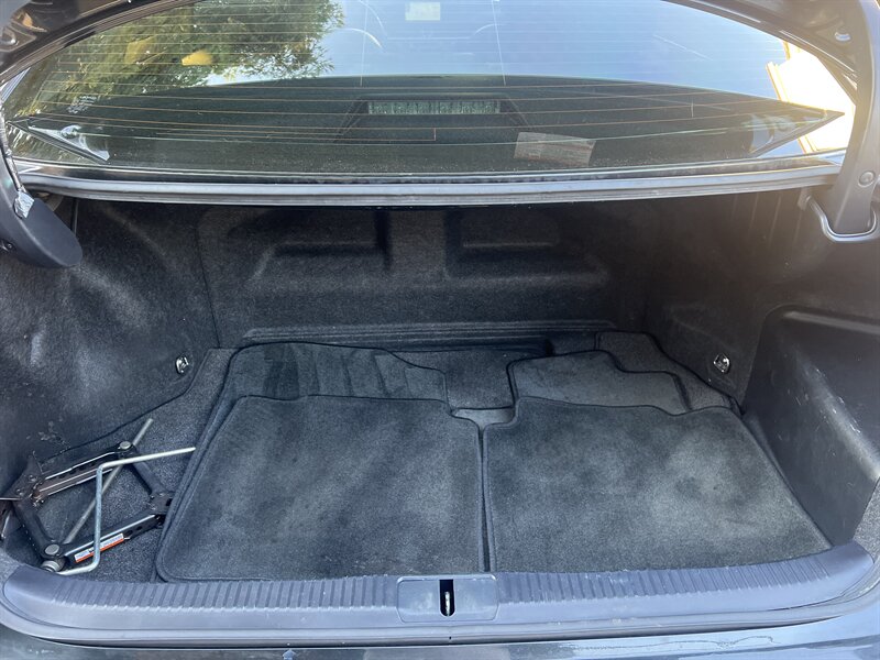 2017 Lexus ES 300h photo 21