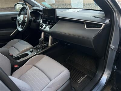 2024 Toyota Corolla Cross Hybrid S   - Photo 27 - Sacramento, CA 95825