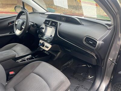 2017 Toyota Prius Prime Plus   - Photo 23 - Sacramento, CA 95825