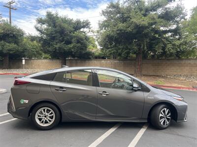 2017 Toyota Prius Prime Plus   - Photo 10 - Sacramento, CA 95825