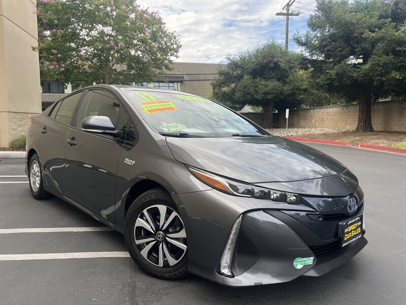2017 Toyota Prius Prime Plus   - Photo 1 - Sacramento, CA 95825
