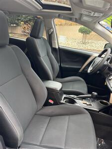 2015 Toyota RAV4 XLE   - Photo 25 - Sacramento, CA 95825