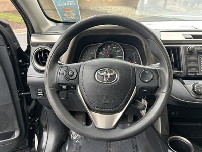 2015 Toyota RAV4 XLE   - Photo 16 - Sacramento, CA 95825