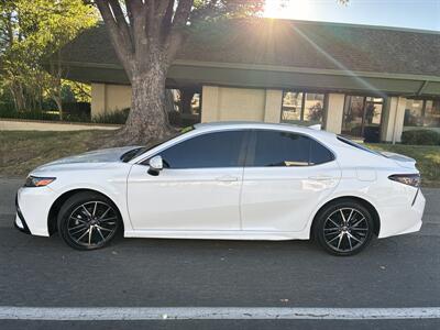 2021 Toyota Camry SE   - Photo 4 - Sacramento, CA 95825