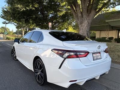 2021 Toyota Camry SE   - Photo 5 - Sacramento, CA 95825