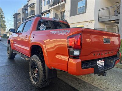 2018 Toyota Tacoma TRD Sport   - Photo 6 - Sacramento, CA 95825