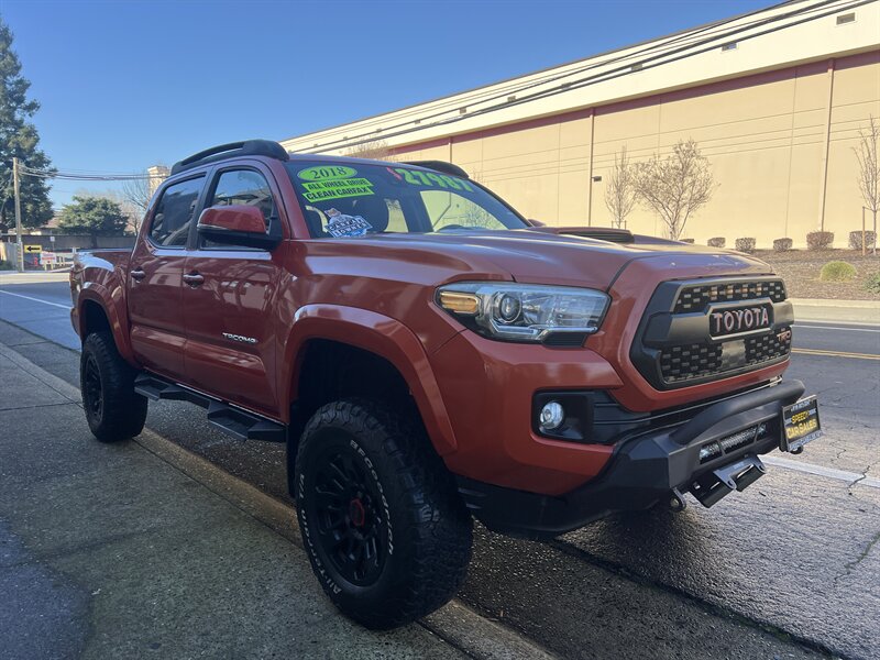 2018 Toyota Tacoma TRD Sport  