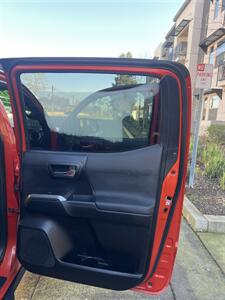 2018 Toyota Tacoma TRD Sport   - Photo 25 - Sacramento, CA 95825