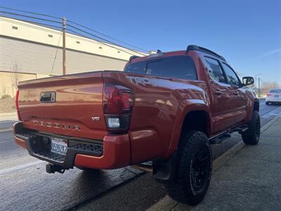 2018 Toyota Tacoma TRD Sport   - Photo 9 - Sacramento, CA 95825