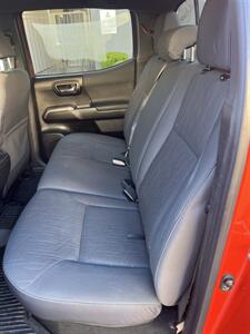 2018 Toyota Tacoma TRD Sport   - Photo 17 - Sacramento, CA 95825