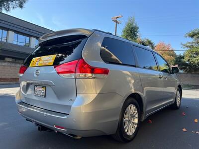 2011 Toyota Sienna XLE 8-Passenger   - Photo 9 - Sacramento, CA 95825