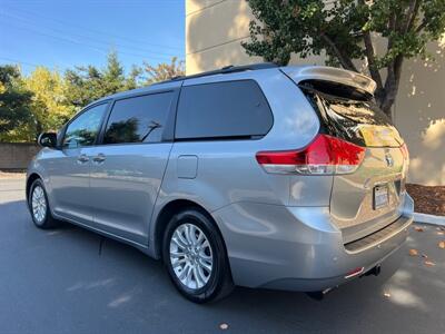 2011 Toyota Sienna XLE 8-Passenger   - Photo 6 - Sacramento, CA 95825