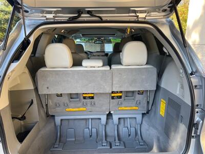 2011 Toyota Sienna XLE 8-Passenger   - Photo 22 - Sacramento, CA 95825