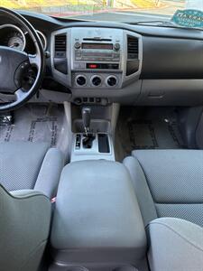 2009 Toyota Tacoma PreRunner V6   - Photo 17 - Sacramento, CA 95825