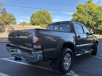 2009 Toyota Tacoma PreRunner V6   - Photo 9 - Sacramento, CA 95825