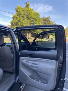 2009 Toyota Tacoma PreRunner V6   - Photo 25 - Sacramento, CA 95825