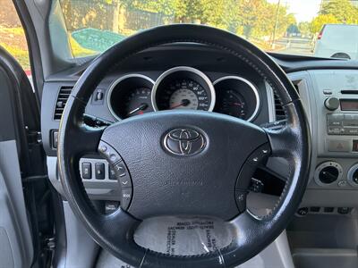 2009 Toyota Tacoma PreRunner V6   - Photo 18 - Sacramento, CA 95825
