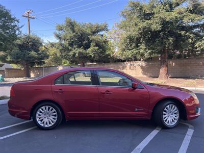 2011 Ford Fusion Hybrid   - Photo 10 - Sacramento, CA 95825