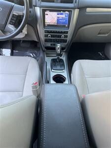 2011 Ford Fusion Hybrid   - Photo 18 - Sacramento, CA 95825