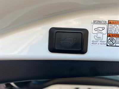 2018 Toyota RAV4 Hybrid XLE   - Photo 24 - Sacramento, CA 95825