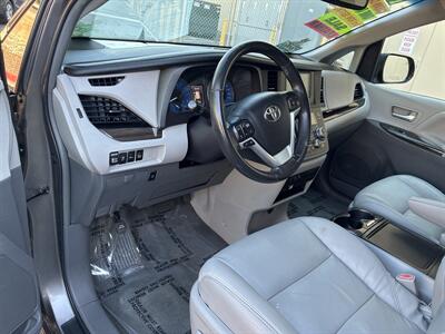 2016 Toyota Sienna XLE 8-Passenger - Photo 13 - Sacramento, CA 95825