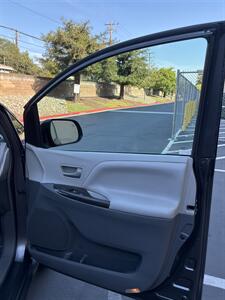 2016 Toyota Sienna XLE 8-Passenger - Photo 21 - Sacramento, CA 95825
