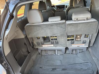 2016 Toyota Sienna XLE 8-Passenger - Photo 15 - Sacramento, CA 95825
