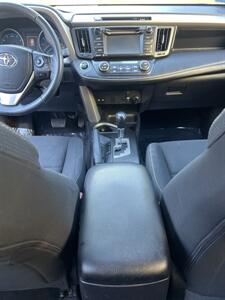 2017 Toyota RAV4 XLE - Photo 19 - Sacramento, CA 95825