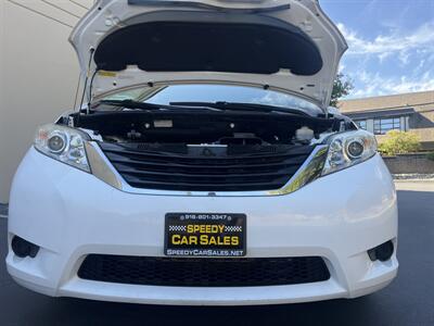 2011 Toyota Sienna LE 7-Passenger   - Photo 30 - Sacramento, CA 95825