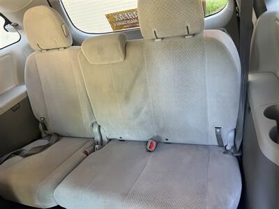2011 Toyota Sienna LE 7-Passenger   - Photo 17 - Sacramento, CA 95825
