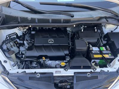 2011 Toyota Sienna LE 7-Passenger   - Photo 27 - Sacramento, CA 95825