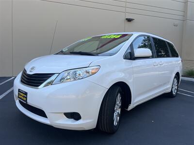 2011 Toyota Sienna LE 7-Passenger   - Photo 4 - Sacramento, CA 95825