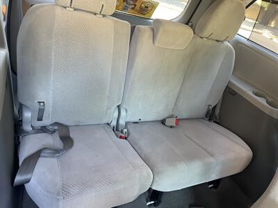 2011 Toyota Sienna LE 7-Passenger   - Photo 20 - Sacramento, CA 95825