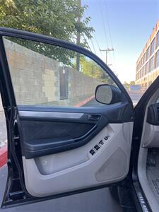 2007 Toyota 4Runner SR5   - Photo 14 - Sacramento, CA 95825