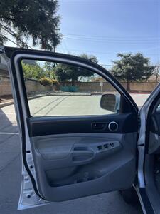 2006 Toyota Tacoma V6 V6 4dr Double Cab   - Photo 13 - Sacramento, CA 95825