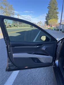 2018 Toyota Camry LE   - Photo 13 - Sacramento, CA 95825