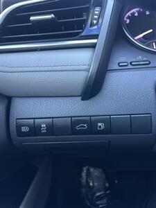 2018 Toyota Camry LE   - Photo 37 - Sacramento, CA 95825