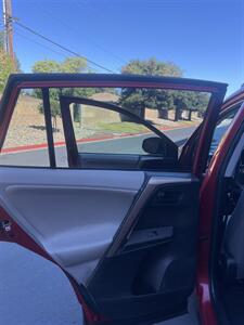 2013 Toyota RAV4 LE   - Photo 14 - Sacramento, CA 95825