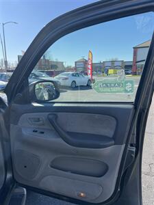 2003 Toyota Sequoia SR5   - Photo 29 - Sacramento, CA 95825