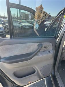 2003 Toyota Sequoia SR5   - Photo 17 - Sacramento, CA 95825