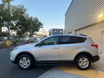 2014 Toyota RAV4 LE   - Photo 5 - Sacramento, CA 95825