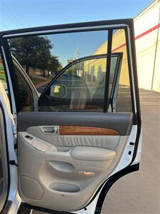 2005 Lexus GX 470   - Photo 30 - Sacramento, CA 95825