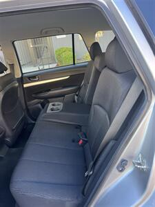 2012 Subaru Outback 2.5i   - Photo 15 - Sacramento, CA 95825