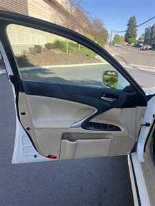 2007 Lexus IS 250   - Photo 13 - Sacramento, CA 95825