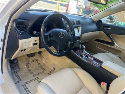 2007 Lexus IS 250   - Photo 12 - Sacramento, CA 95825
